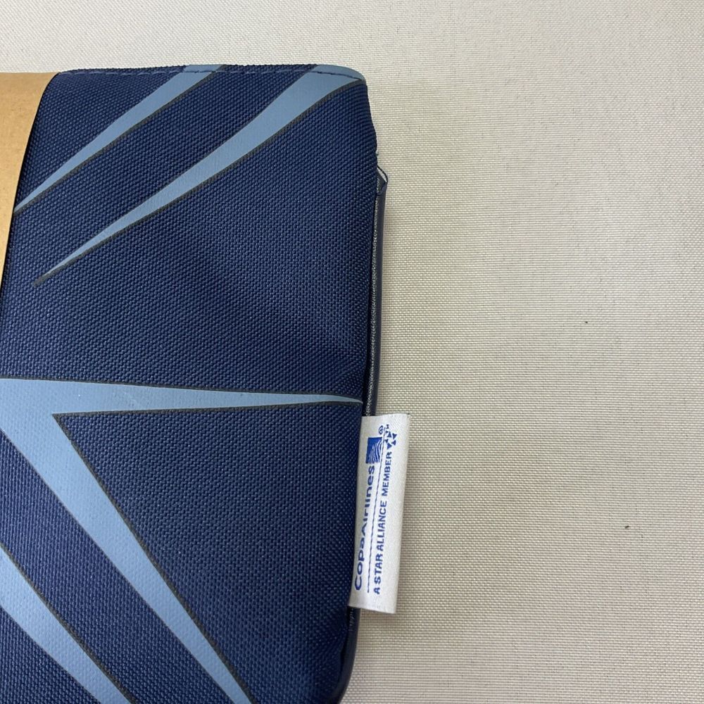NEW Unopened Copa Airlines Amenity Travel Toiletry Kit/Bag Business Class - Picture 3 of 4